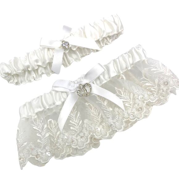 Plus Size Adjustable White Heart Wedding Bridal Garter Set - Picture 1 of 5